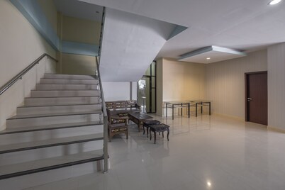 OYO 1633 Hotel Darma Nusantara 3