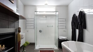 Bathtub