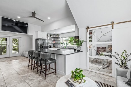 Interior. DOWNTOWN STUDIO C, TOP 10 VACATION RENTAL, Bikers Paradise!