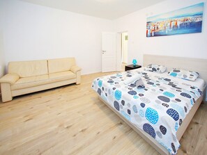 3 bedrooms, Internet, bed sheets