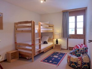 3 bedrooms, desk, internet - Chalet Burgfeld by Interhome (Beatenberg)