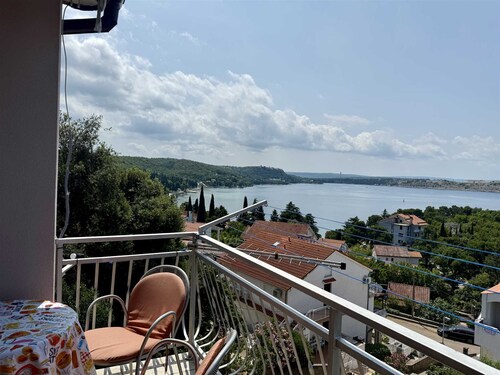 Apartment Gordana 1 with sea view