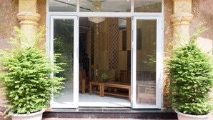 Front of property - Hongkong1 Hotel (Quy Nhon Nam)