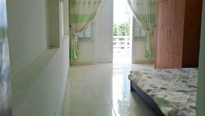 5 Schlafzimmer, Bügeleisen/Bügelbrett, kostenloses WLAN, Bettwäsche