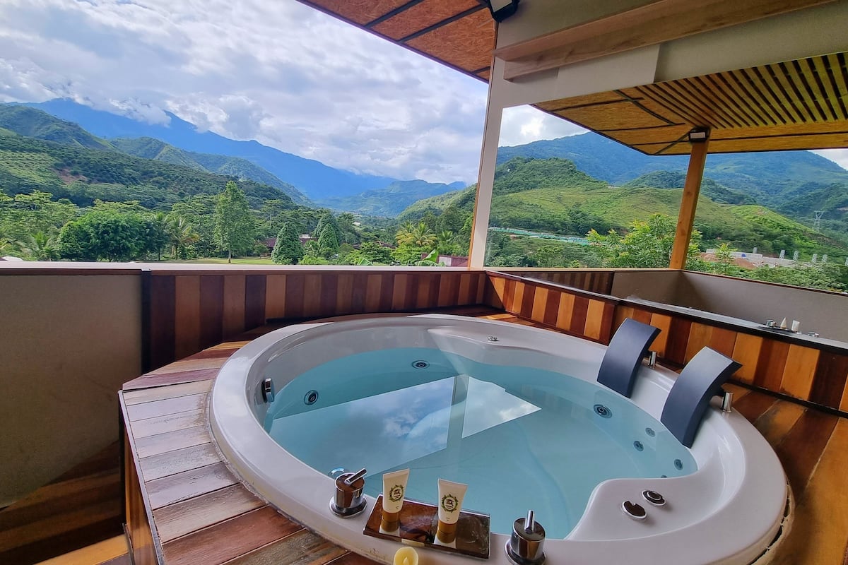 Honeymoon studio suite | 1 slaapkamer, een laptopwerkplek, gratis wifi, beddengoed