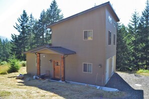 Studio (Little Big Fish) | Exterior - Little Big Fish (Packwood)