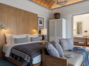 Manggarai One Bedroom Private Pool Villa | Premium bedding, minibar, in-room safe, individually decorated - Sudamala Resort, Komodo, Labuan Bajo (Labuan Bajo)