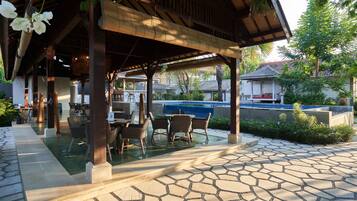 Desayuno inglés todos los días (con cargo)