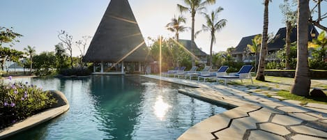 Bar accanto alla piscina