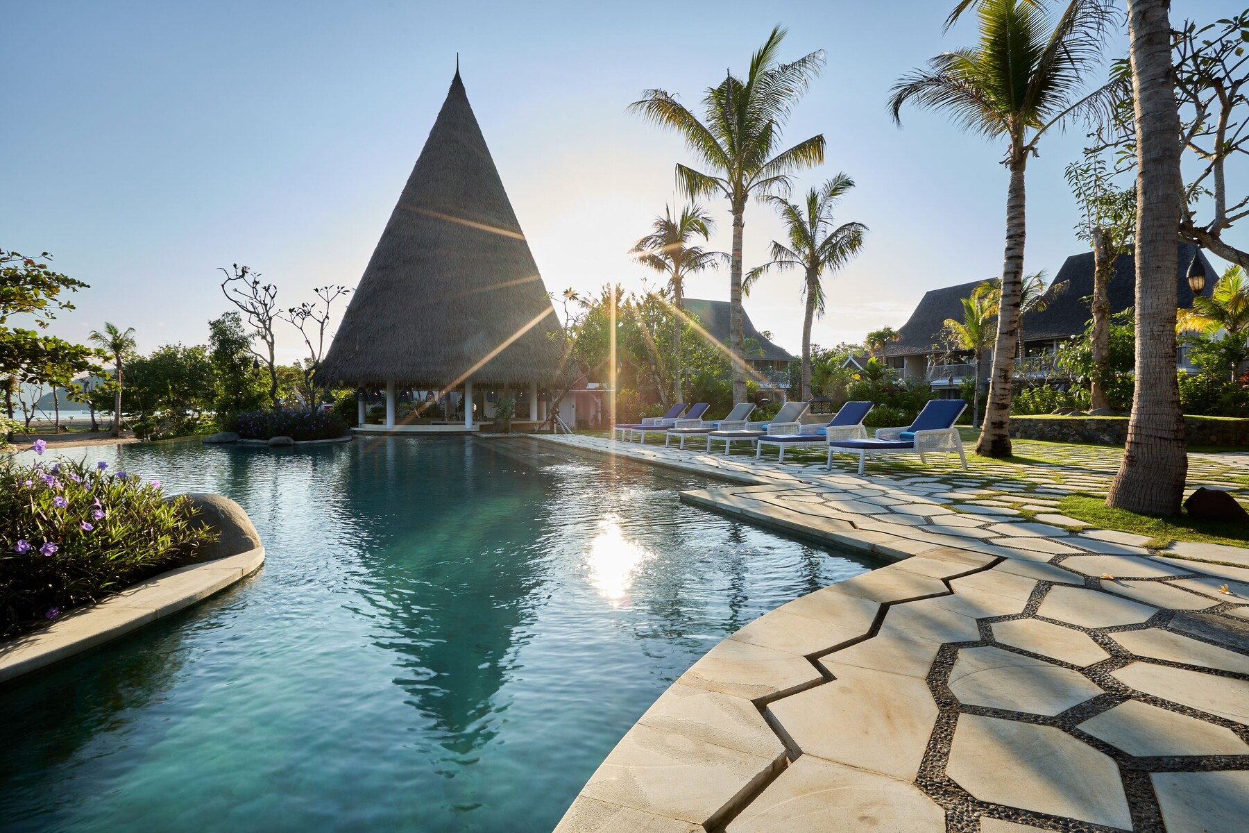 Poolside bar