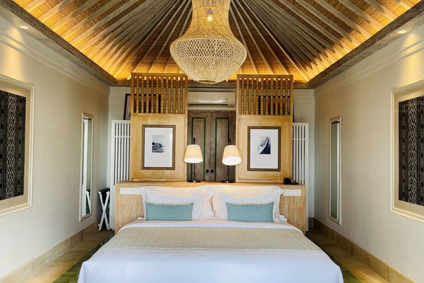 Suíte (Larantuka // Paranomic View) | Roupas de cama premium, frigobar, cofres nos quartos