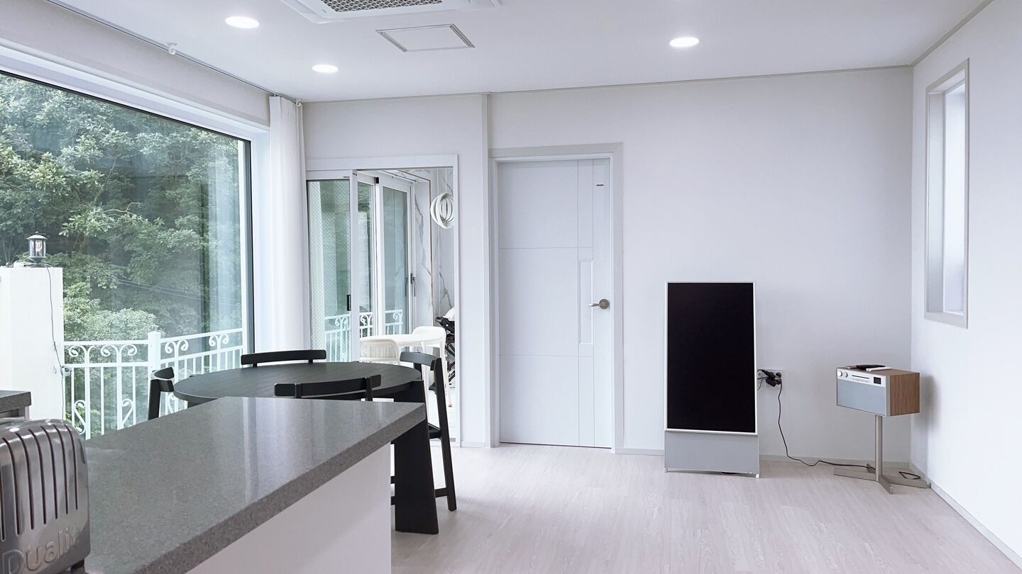 Khu vực ăn uống tại phòng
