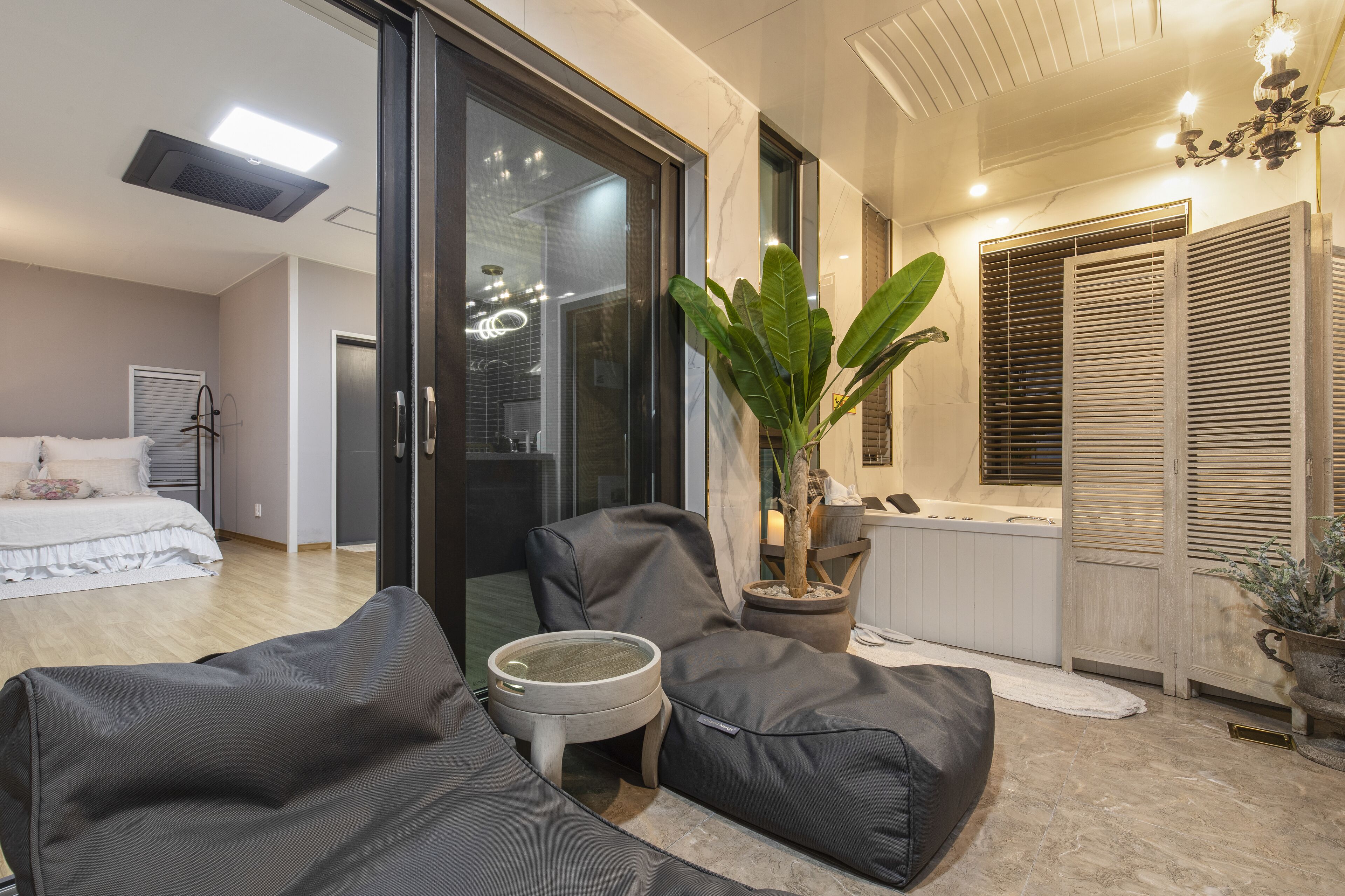 Basic Room, 1 Queen Bed, Ocean View (private whirlpool, 102) | Terrace/patio