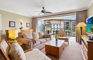 Een televisie, een dvd-speler en een stereo