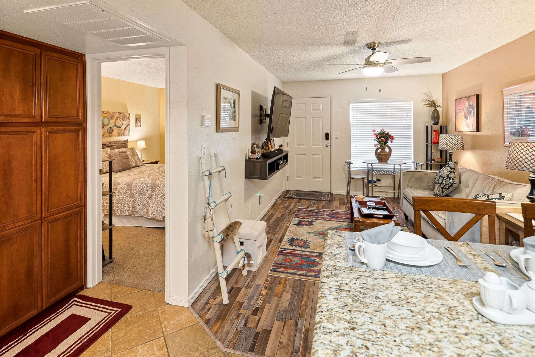 Well Appointed Upgraded Condo with Community Pool! - Cortez 213 - S115