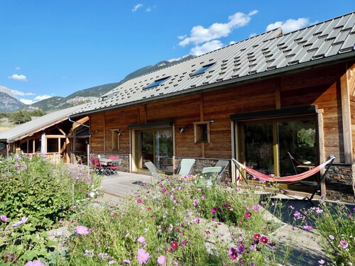 Chalet house facing nature 