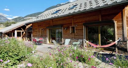Chalet house facing nature