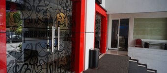 OYO 1477 Athar 88 Hotel