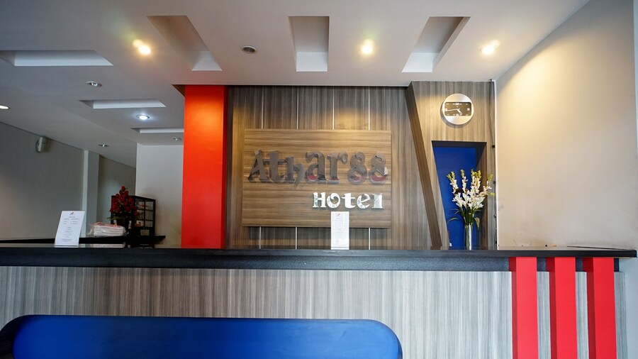 OYO 1477 Athar 88 Hotel