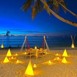 Breakfast, lunch, dinner served; beach views