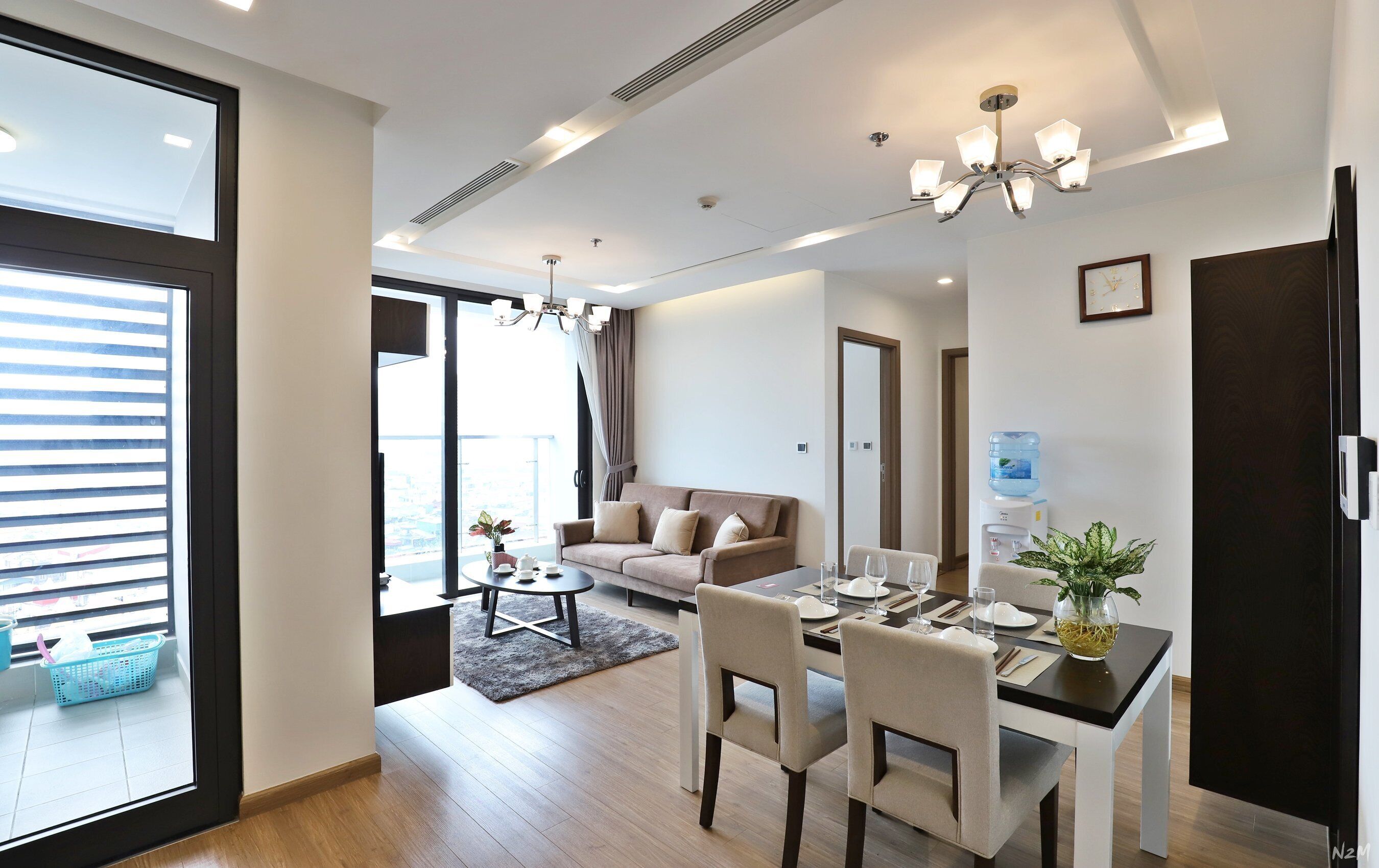 Deluxe Apartment, 2 Bedrooms, Non Smoking, Tower | Living area | 42-inch Smart TV with cable channels, TV