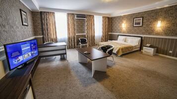 豪華雙人房 | 1 間臥室、迷你吧、布置獨特、書桌