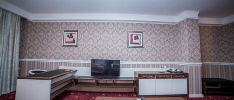 Deluxe Double Room | Room amenity