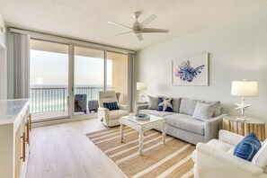 Een televisie, Netflix, boeken en streamingdiensten