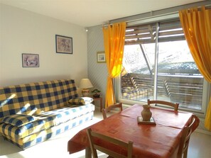 TV - Studio Cabin for 6 with amenities, Piau-Engaly (Piau-Engaly)