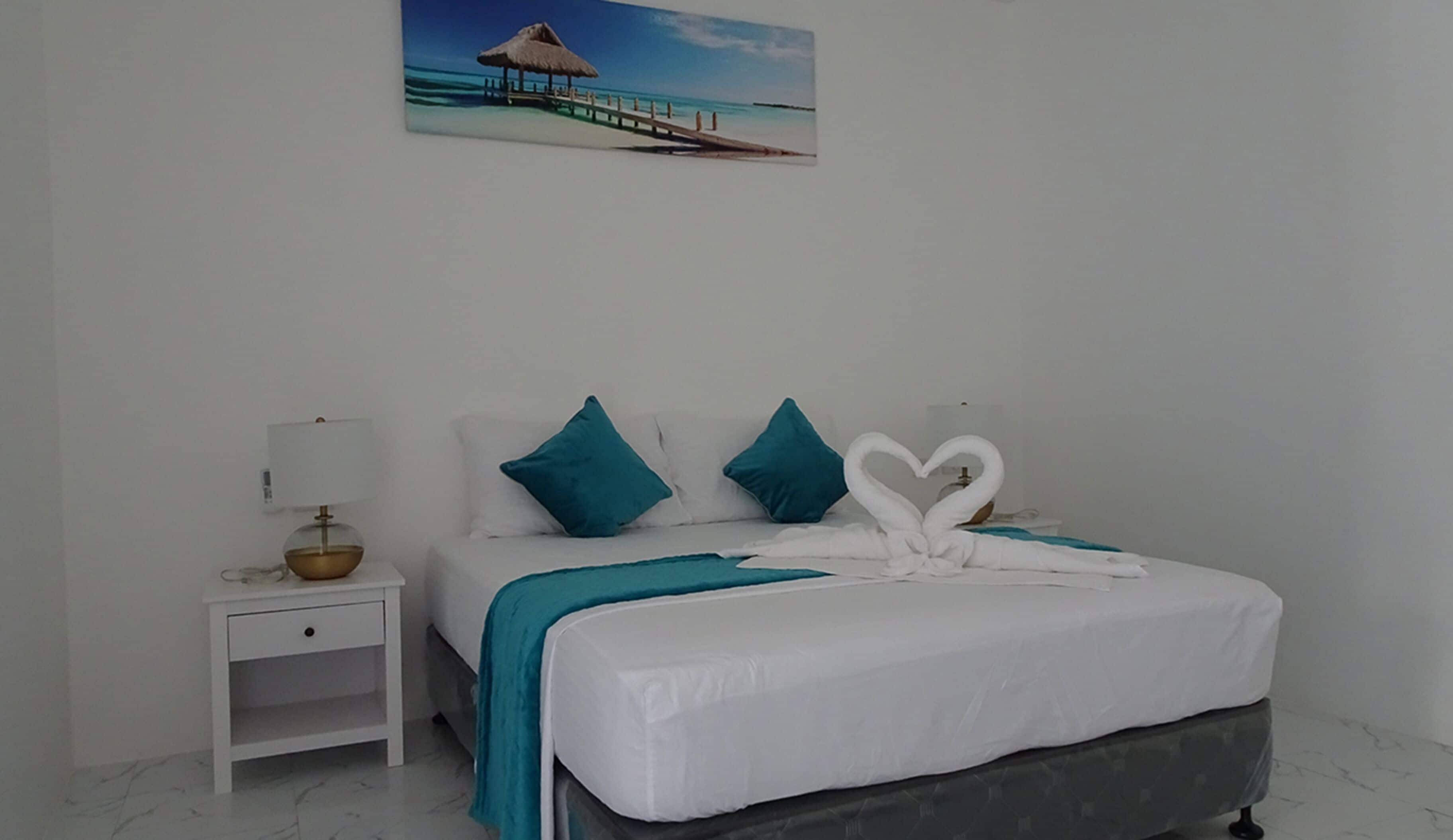 Hypo-allergenic bedding, minibar, desk, blackout curtains