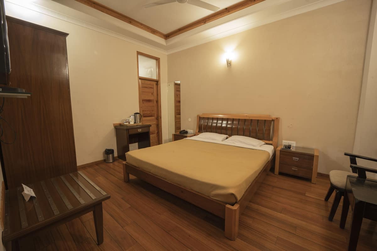 Standard Room | Free WiFi