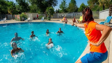 Piscine extérieure, piscine chauffée