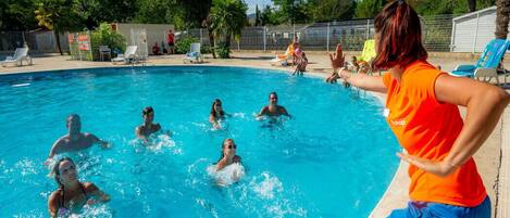 Piscine extérieure, piscine chauffée