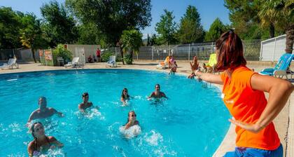 Confortable mobil home 3 chambres en Provence - Piscine et lac privé