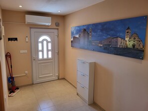 Interior - Apartment in Vrsi with Seaview, Terrace, Air condition, WIFI (4836-2) (Vrsi)