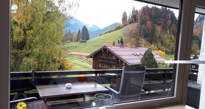 Fewo mit Pool, Stellplatz, Südbalkon, Sauna, von Mai-Okt. Bergbahnticket inkl.