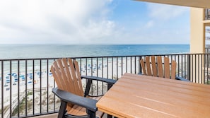 Outdoor dining - 8th Floor 3BR @ Phoenix V (Orange Beach)