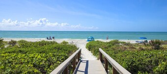 Sundial T304 Gulf View 3 bedroom Sanibel Island Condominium