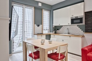 Fridge, microwave, stovetop, freezer