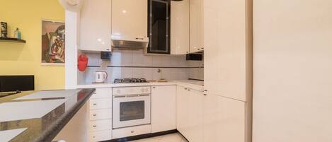 Mikrowelle, Ofen, Herdplatte