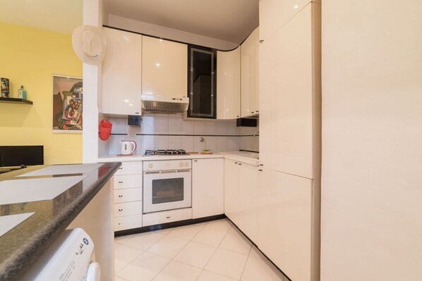 Microwave, oven, stovetop