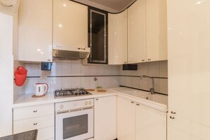 Microondas, horno y parrilla de estufa 