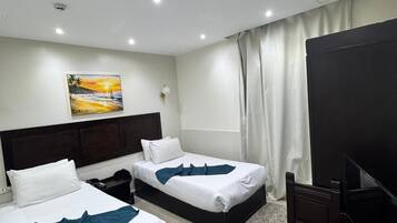 Suíte luxo | 1 quarto, cofres nos quartos, cortinas blackout, Wi-Fi de cortesia