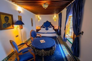 Superior Double Room, 1 Queen Bed, Courtyard View (Amazigh) | Individually decorated, individually furnished, laptop workspace - Riad Sahraui (Fes)