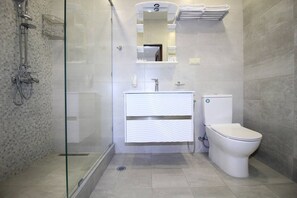 Bathroom - Cosy Apartment in the Heart of Yerevan (Yerevan)