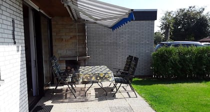 Haustierfreundliches "Ferienhaus-zur-Friesenheimat"