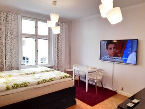 1 bedroom, free WiFi - Quite and modern City studio in the heart of Helsinki (Helsinki)