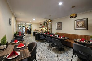 Restaurant - San Palace Hotel (Hanoi)