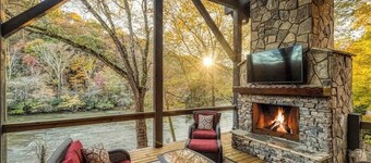 River’s Edge Lodge | Toccoa River Rustic Cabin R