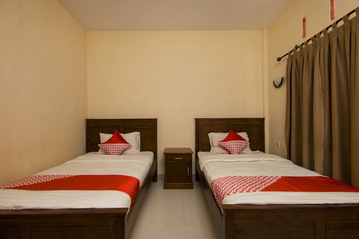 Free WiFi, bed sheets